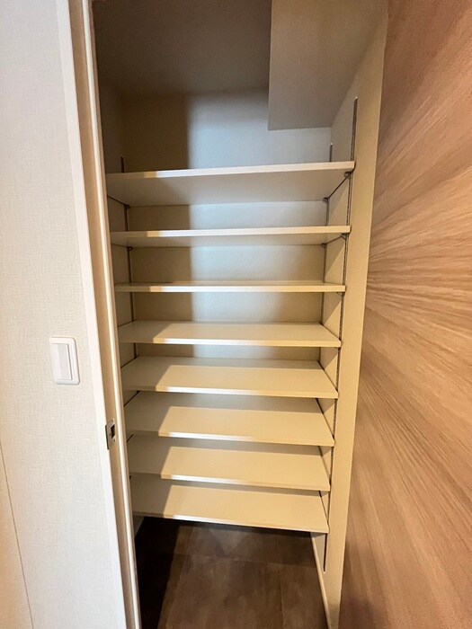 物件内観写真16　(靴箱)