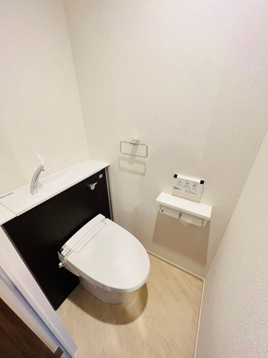 物件内観写真11　(トイレ)