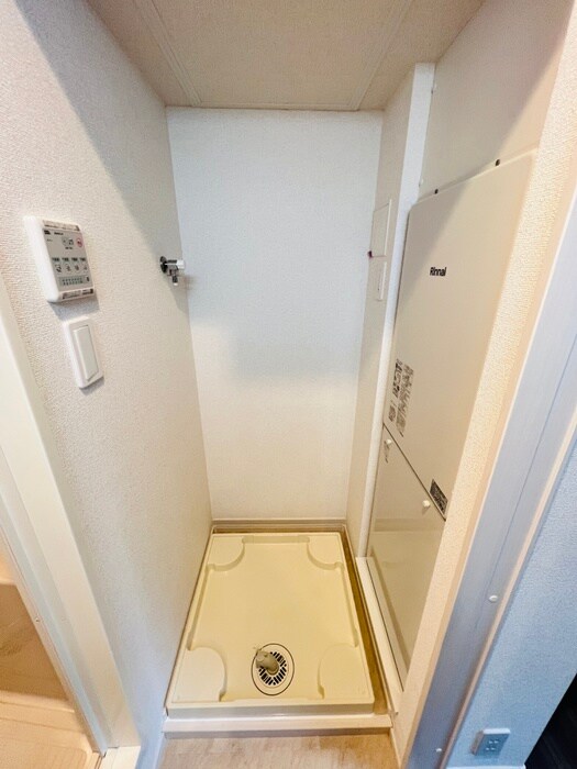 物件内観写真22　(洗濯機置場)