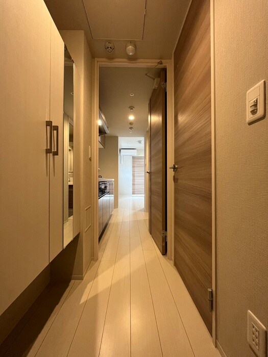 物件内観写真16　(廊下)