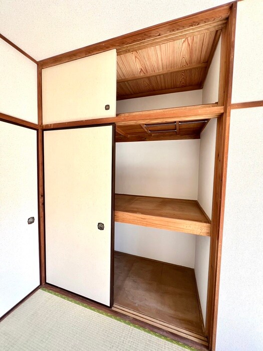 物件内観写真12　(収納)