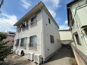 ガ－デン国立外観写真