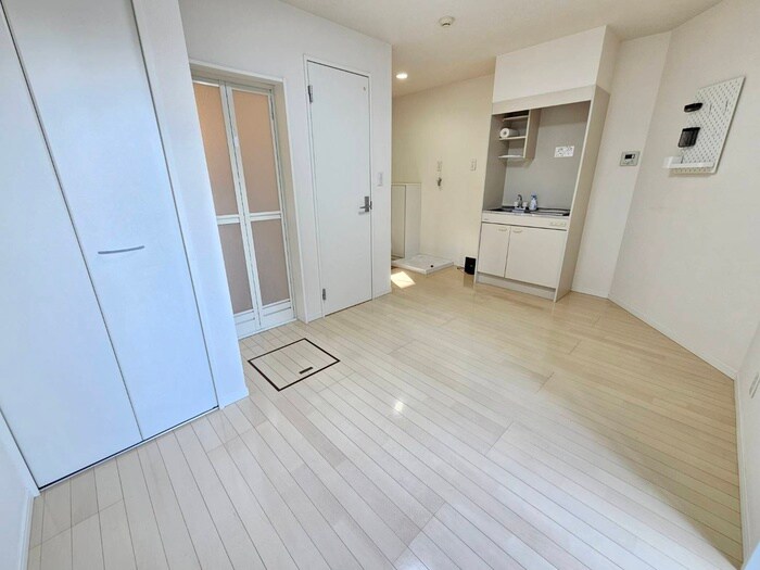 物件内観写真21　(室内からの展望)