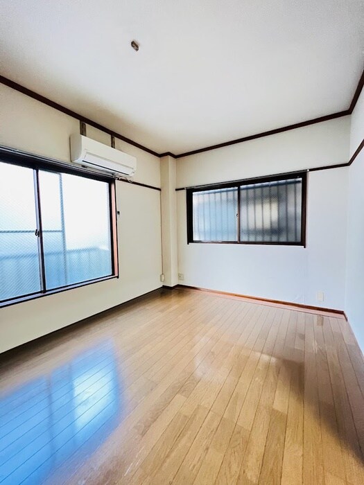 物件内観写真6　(居室)