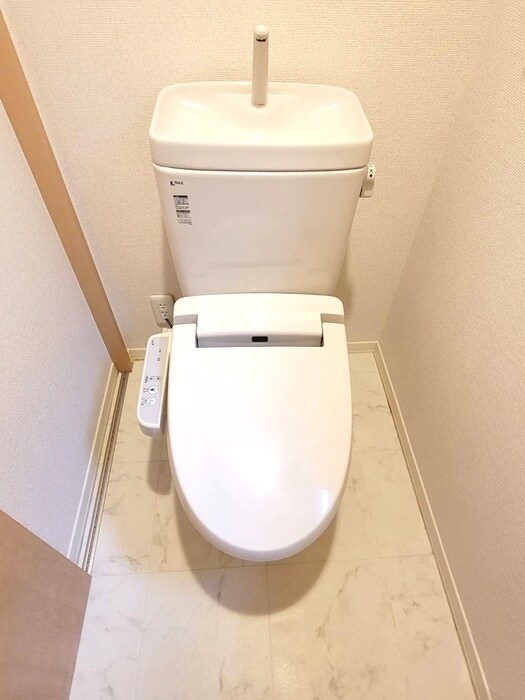 物件内観写真9　(トイレ)