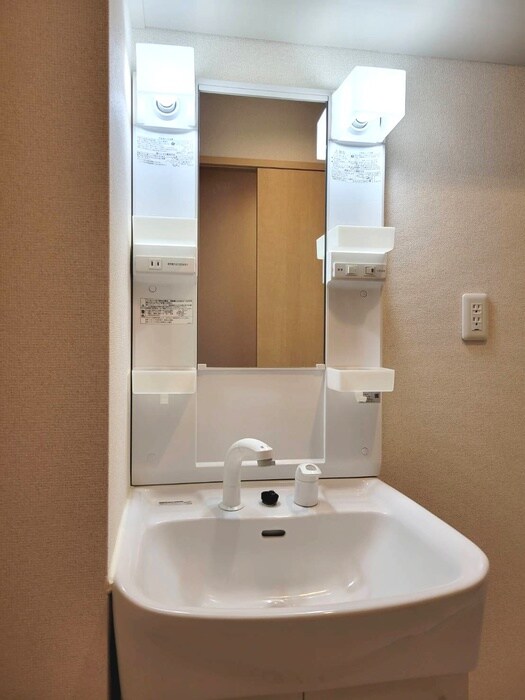 物件内観写真10　(洗面)