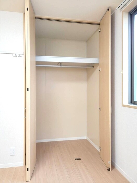 物件内観写真13　(収納)