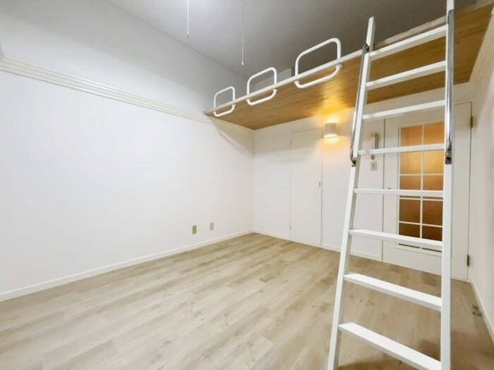 物件内観写真9　(居室)