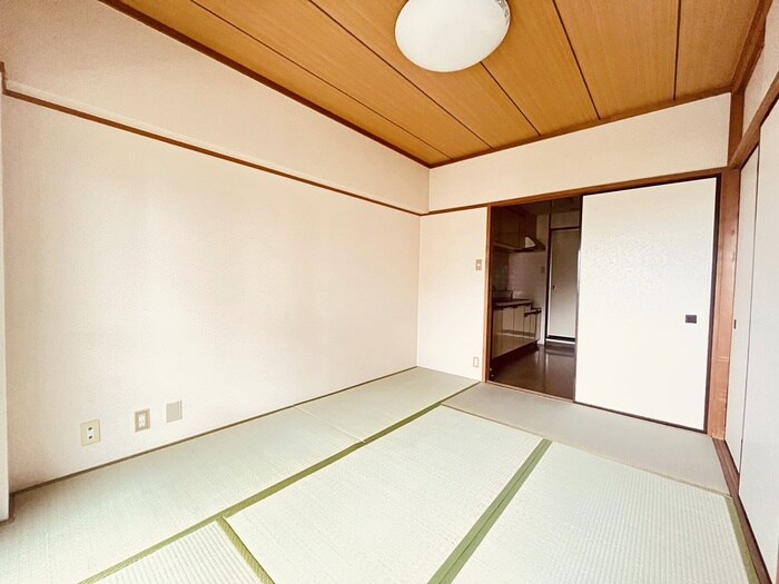 物件内観写真8　(居室)