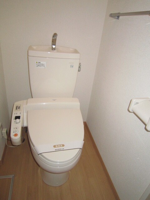 物件内観写真12　(トイレ)