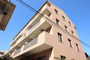 パストラ－レ外観写真