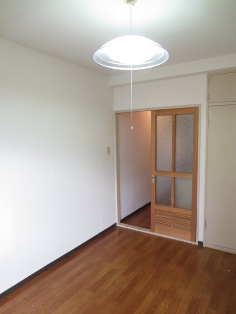 物件内観写真10　(居室)