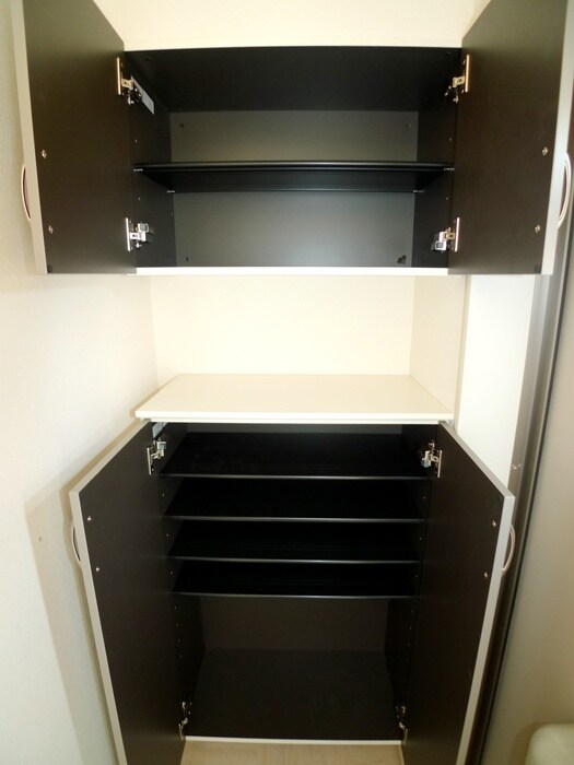 物件内観写真11　(靴箱)