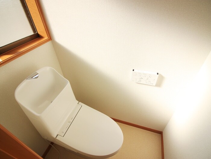 物件内観写真13　(トイレ)