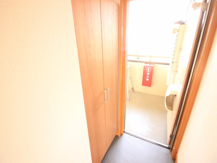 物件内観写真18　(靴箱)