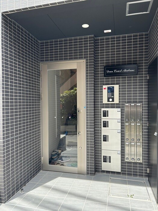 物件外観写真5　(エントランス部分)