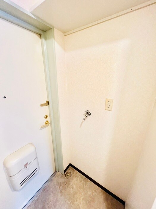 物件内観写真20　(洗濯機置場)