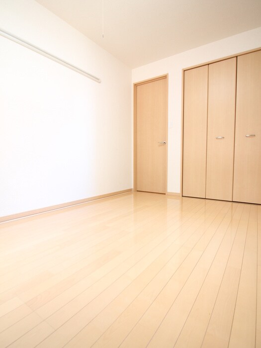 物件内観写真18　(居室)