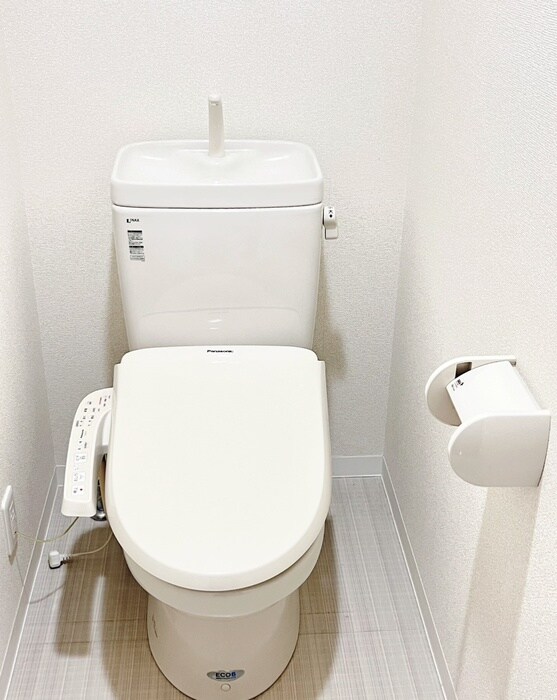 物件内観写真14　(トイレ)