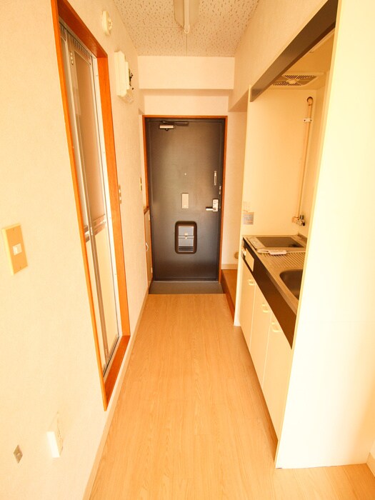 物件内観写真19　(廊下)