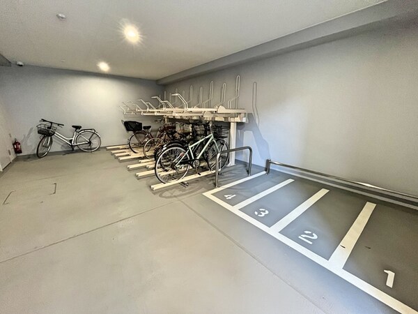 駐輪場