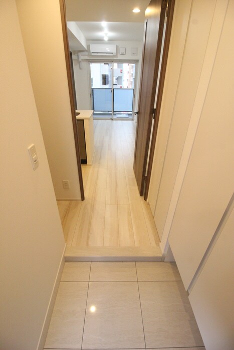 物件内観写真11　(廊下)