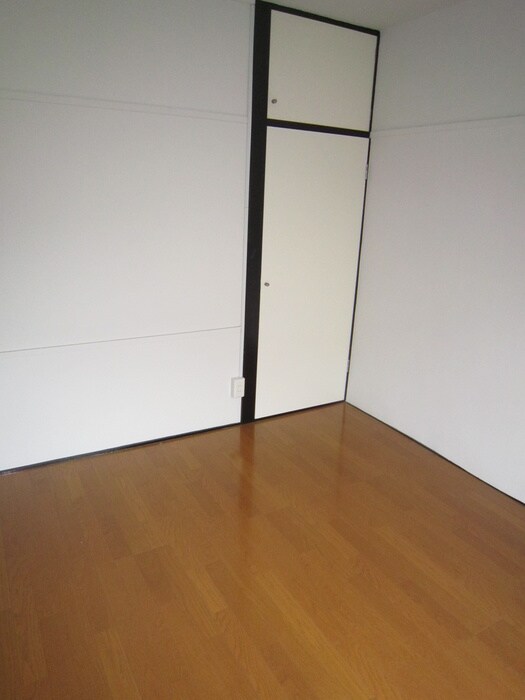 物件内観写真5　(収納)