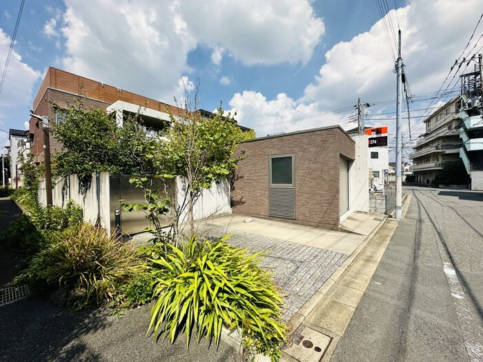 物件外観写真6　(周辺環境)