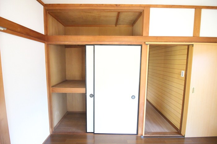 物件内観写真12　(収納)