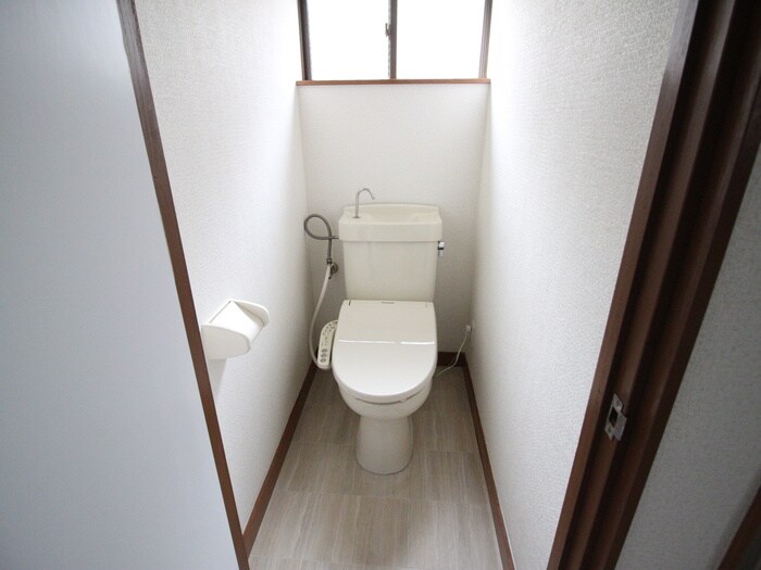 物件内観写真15　(トイレ)