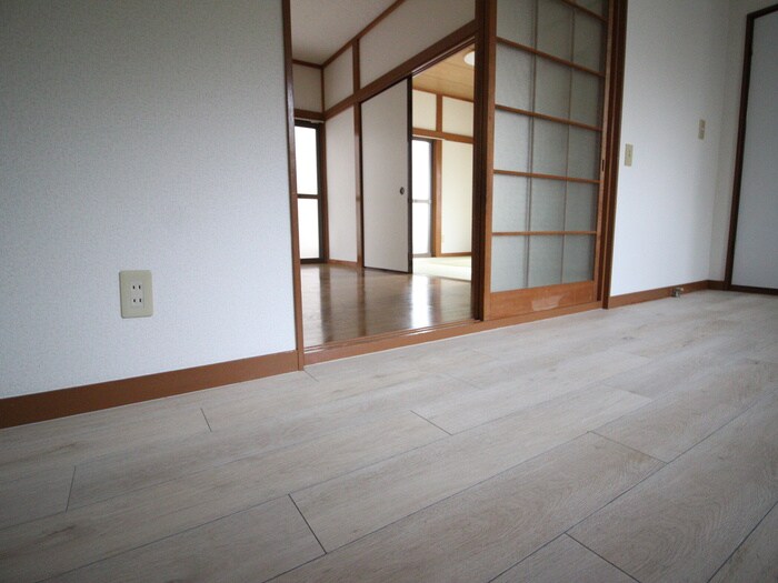 物件内観写真16　(居室)