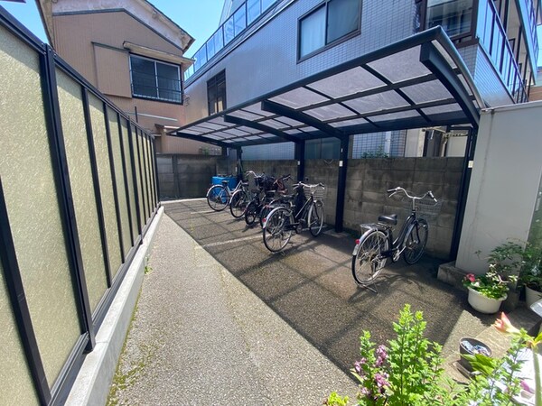 駐輪場