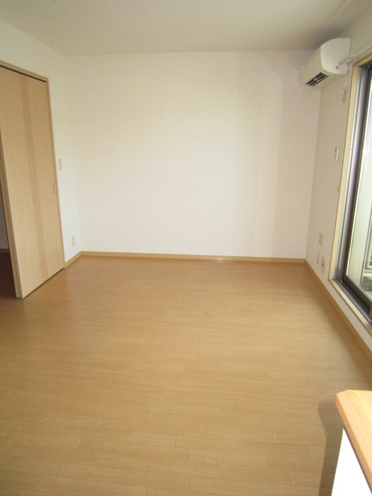 物件内観写真5　(居室)