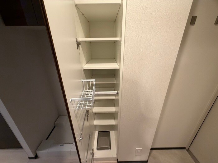 物件内観写真8　(靴箱)