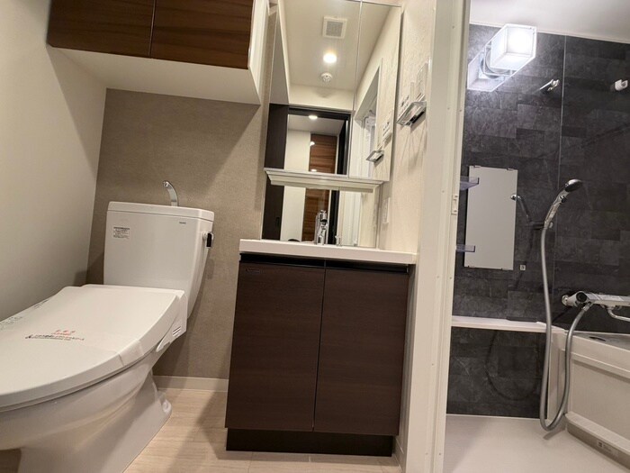 物件内観写真12　(洗面)