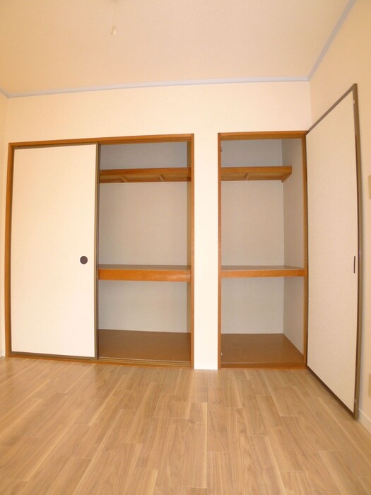 物件内観写真9　(収納)