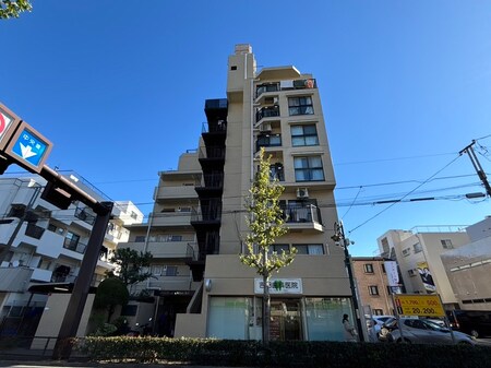 ﾗｲｵﾝｽﾞﾏﾝｼｮﾝ三鷹第三（２０６）外観写真