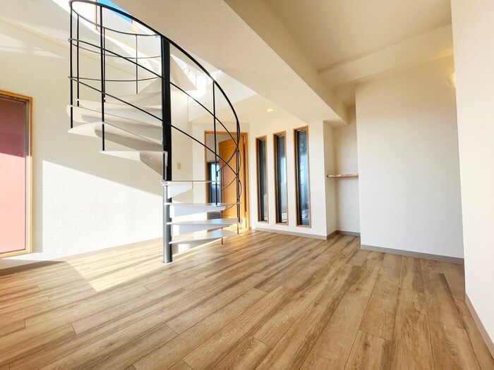 物件内観写真8　(廊下)