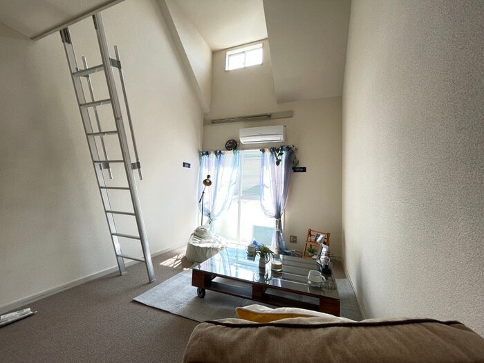 物件内観写真11　(居室)