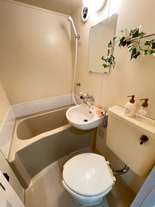 物件内観写真12　(バス／シャワールーム等)