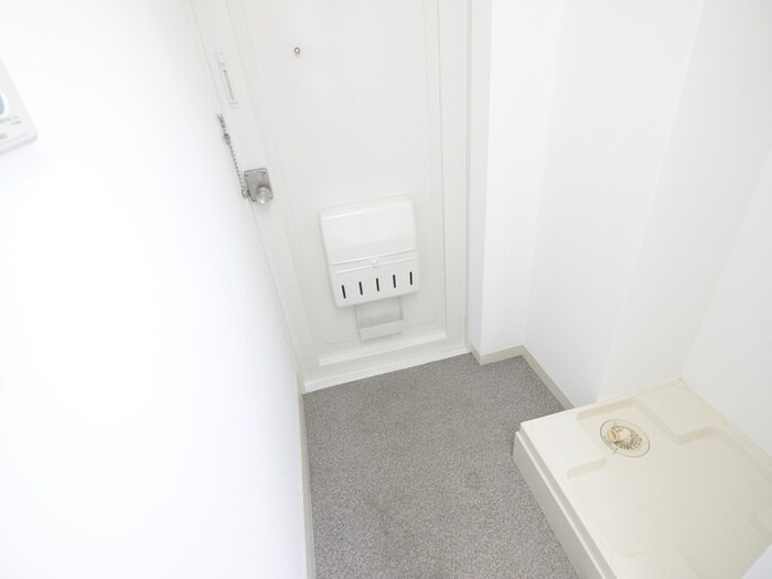 物件内観写真14　(玄関)