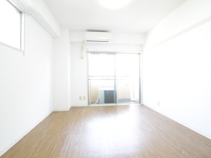 物件内観写真21　(室内からの展望)