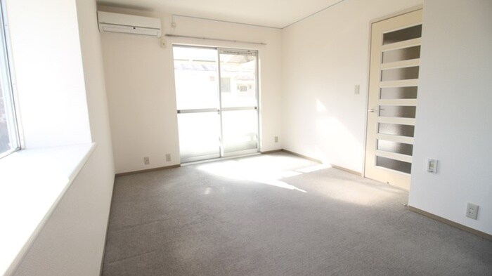 物件内観写真6　(居室)