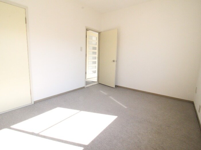 物件内観写真10　(居室)