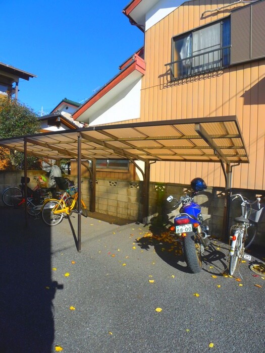 物件外観写真2　(駐輪場)