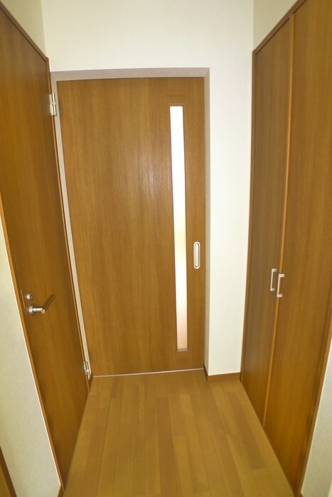 物件内観写真20　(廊下)