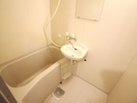 物件内観写真12　(バス／シャワールーム等)