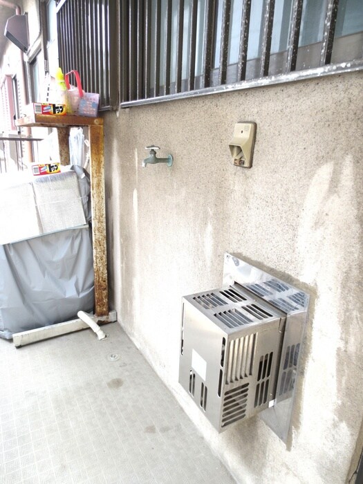 物件内観写真13　(洗濯機置場)