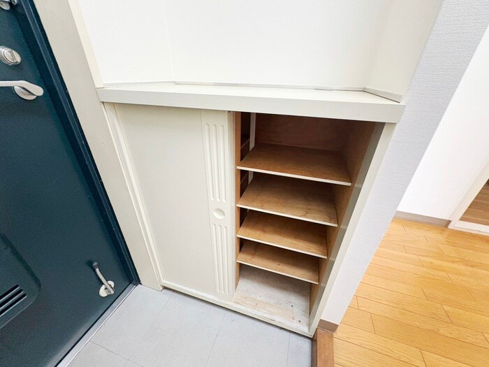 物件内観写真19　(靴箱)