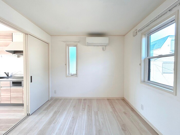 物件内観写真7　(居室)